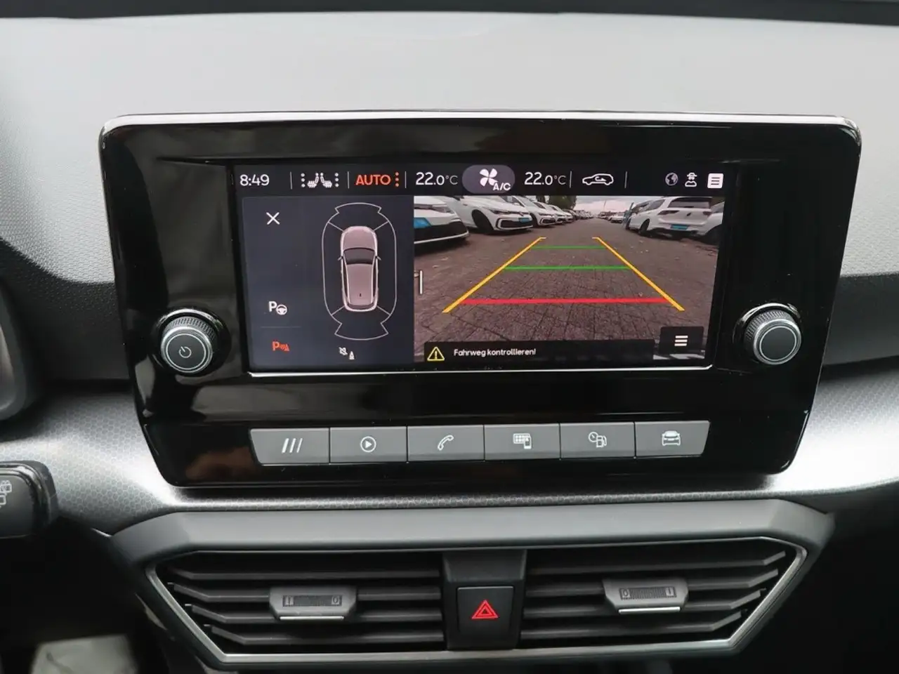 SEAT Leon Style Edition 1.0 TSI ACC/LED/PDC/RÜCKFK. — معرض صور السيارة 10