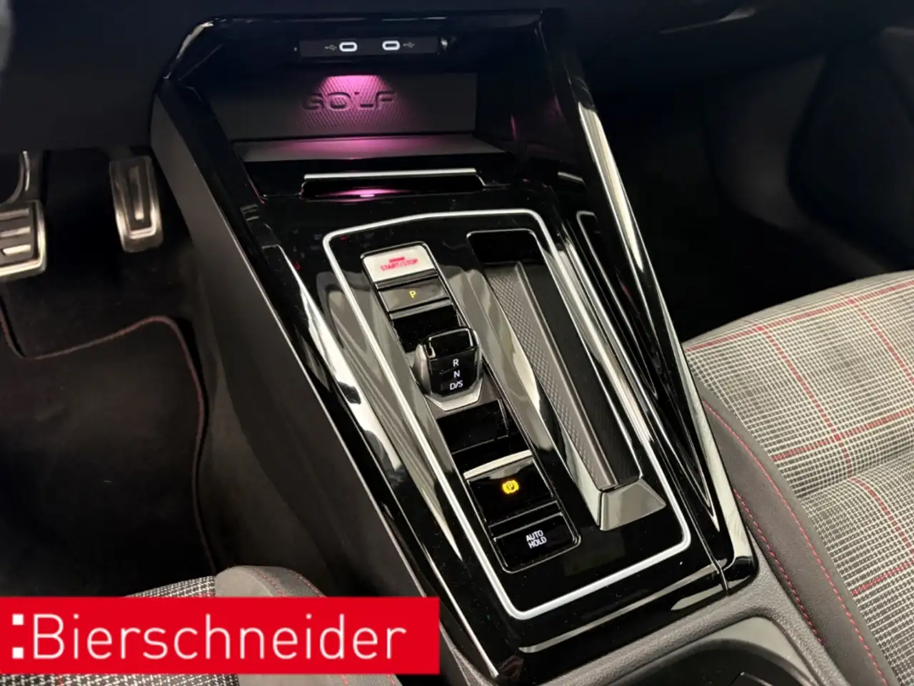 Volkswagen Golf GTI 8 2.0 TSI DSG DIGITAL COCKPIT PRO LED PDC 17 ACC D — Galerie du véhicule 14