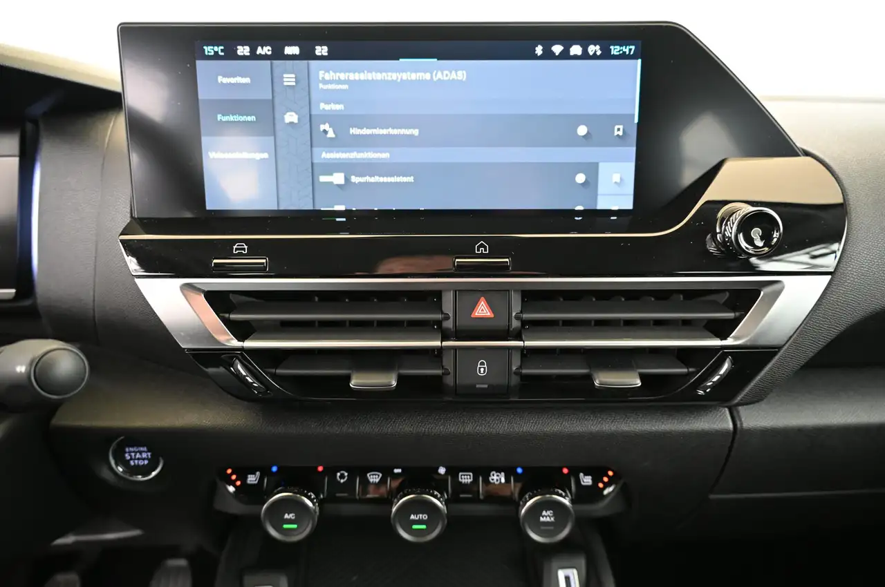 Citroen C4 1.2 PT 130 PLUS LED/NAVI/SHZ/KAELTE-PAKET/18 — Galerie du véhicule 16