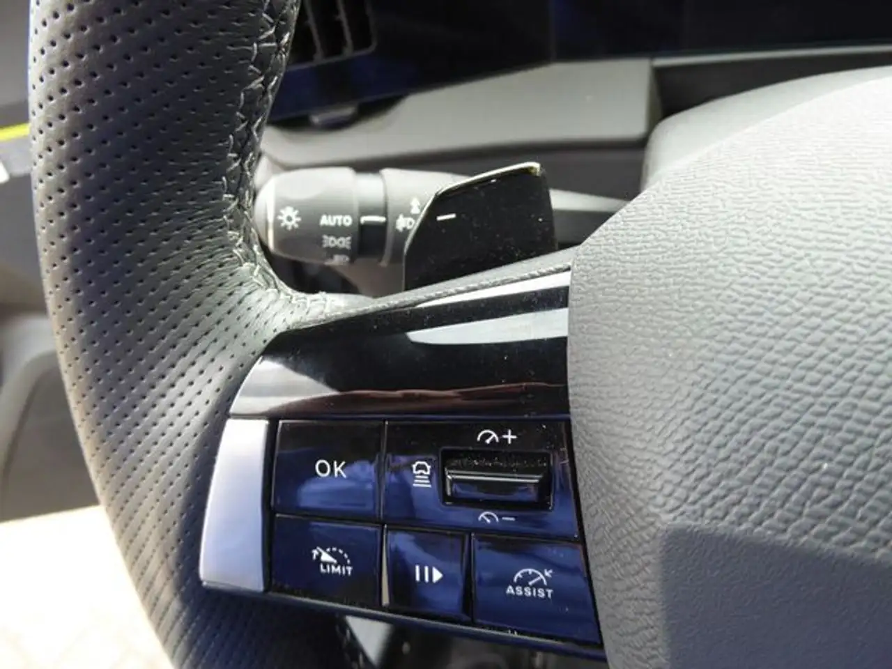 Opel Astra ST Ultimate 1.2 Turbo Aut+AHZV+MatrixLED — معرض صور السيارة 20