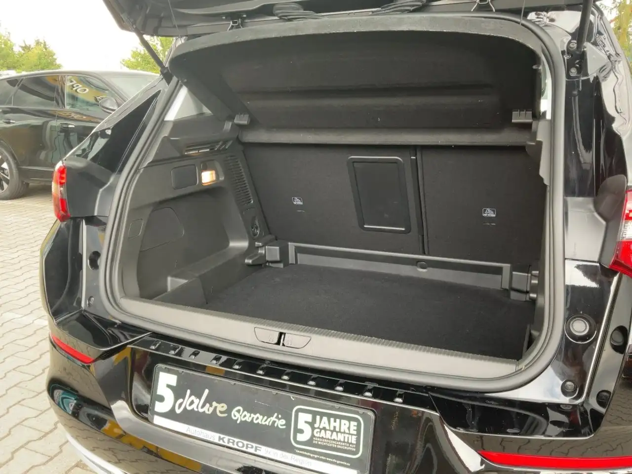 Opel Grandland 1.2 Turbo LED+SHZ+Winterp.+2xKlima+LM — معرض صور السيارة 8