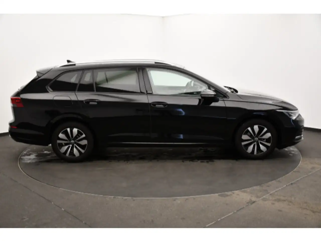 Volkswagen Golf 8 VIII Variant 1.0 eTSI DSG MOVE LED/ACC/Na — Galería del vehículo 17
