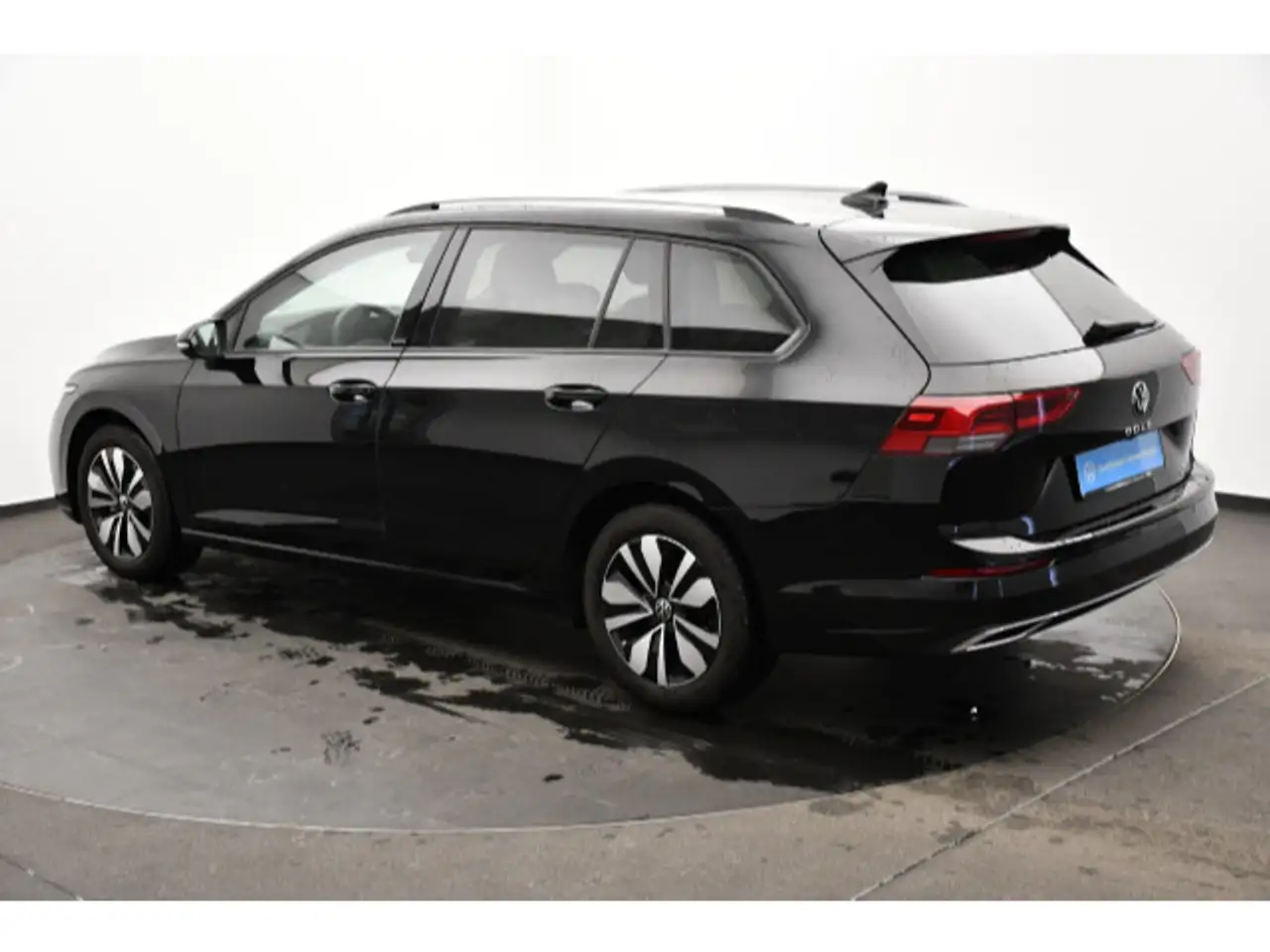 Volkswagen Golf 8 VIII Variant 1.0 eTSI DSG MOVE LED/ACC/Na — Galería del vehículo 15