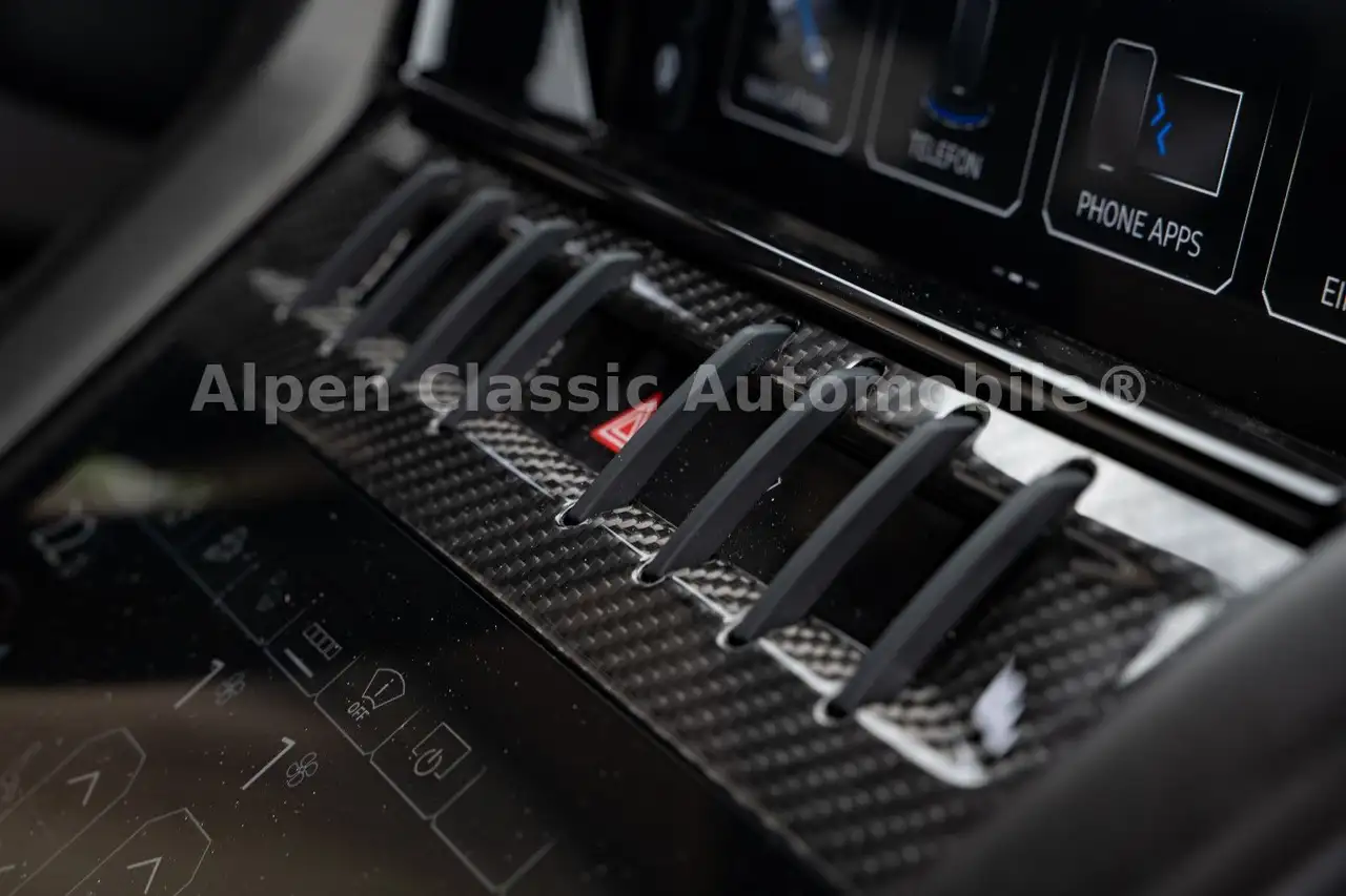 Lamborghini Urus S Panorama, B&O, Carbon — Vehicle gallery 22