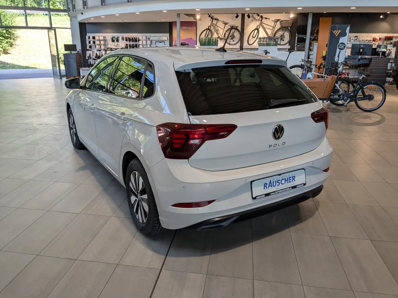 Volkswagen Polo 1,0 Move 59kW 80PS — Galería del vehículo 8