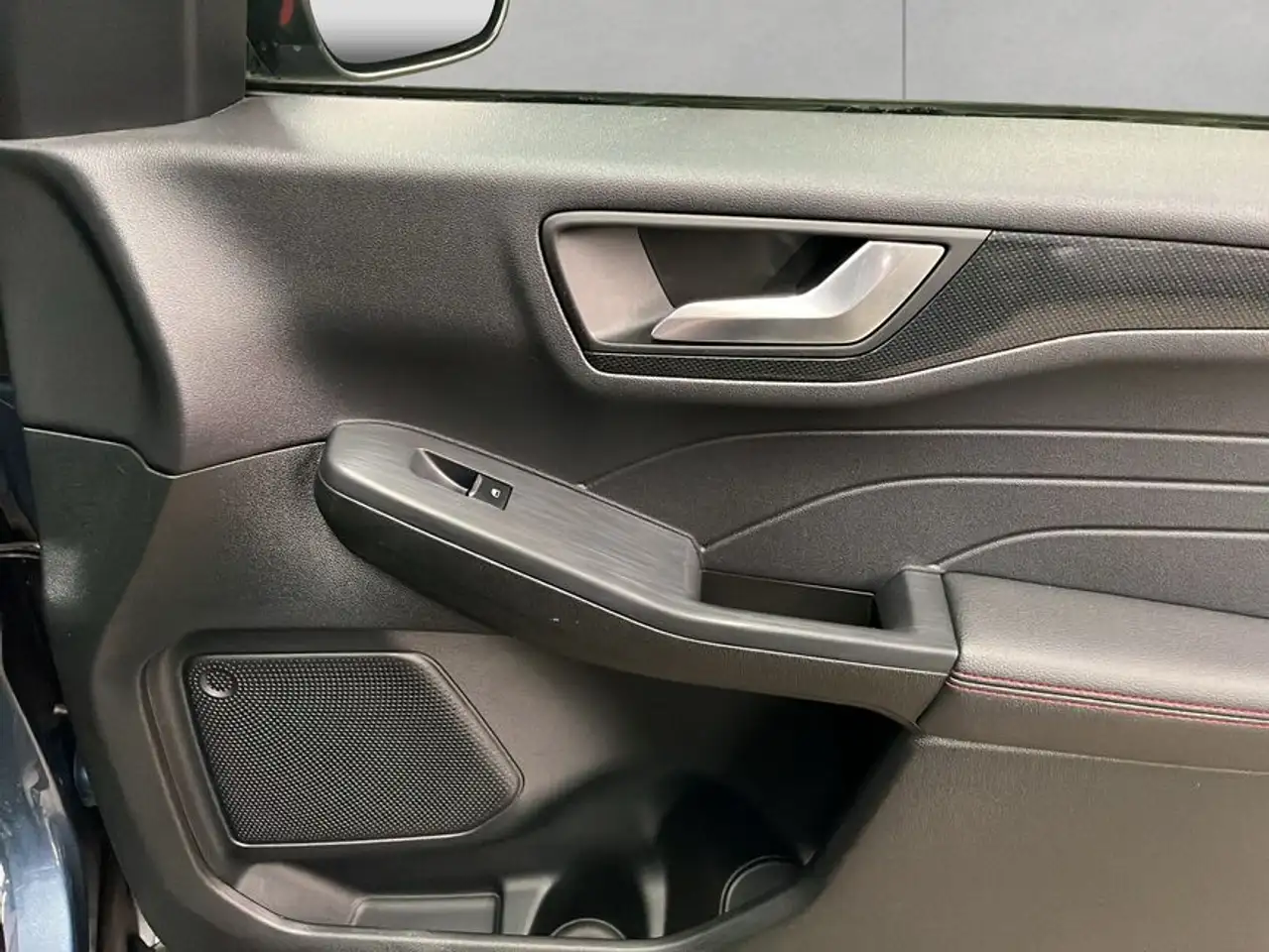 Ford Kuga 1.5 EcoBoost ST-LINE X — Vehicle gallery 20