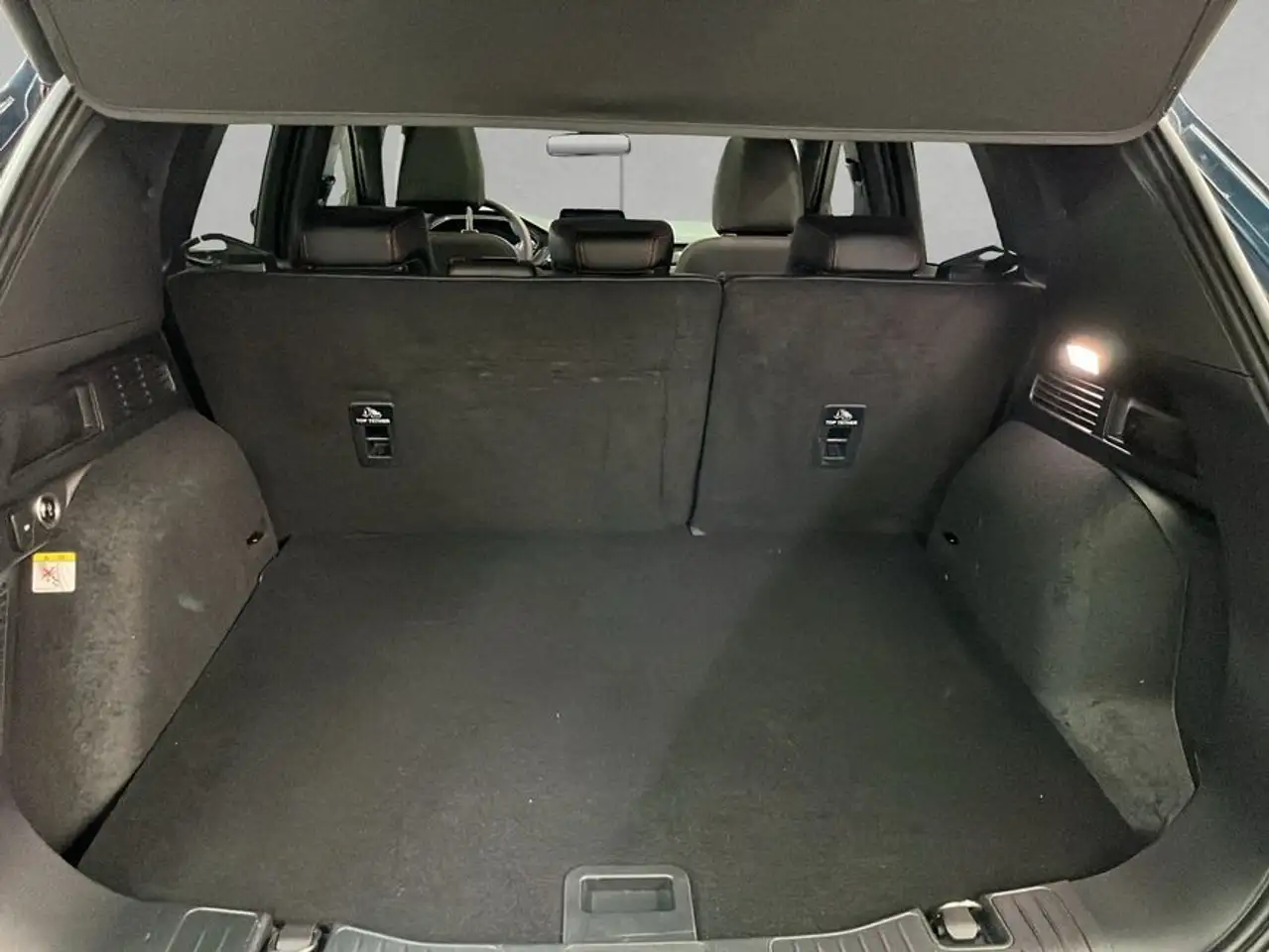 Ford Kuga 1.5 EcoBoost ST-LINE X — Vehicle gallery 5