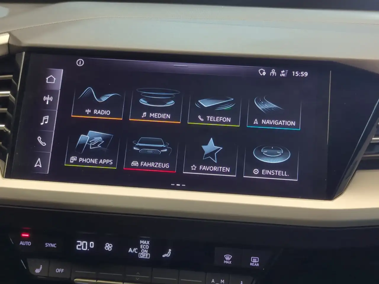 Audi Q4 e-tron 45 AHK+360° Cam+ACC+Navi+Dynamik-Paket — Vehicle gallery 24