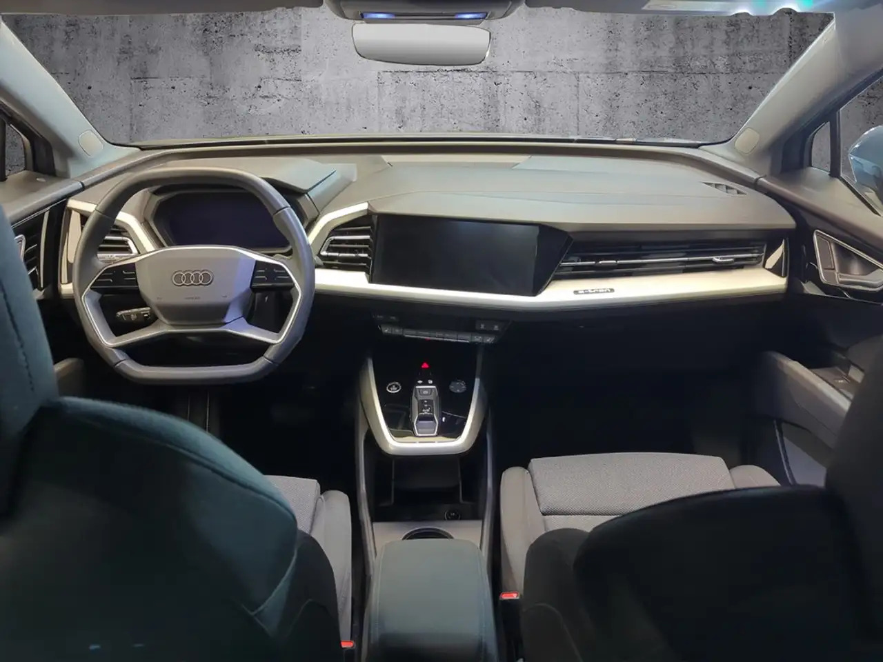Audi Q4 e-tron 45 AHK+360° Cam+ACC+Navi+Dynamik-Paket — Vehicle gallery 7