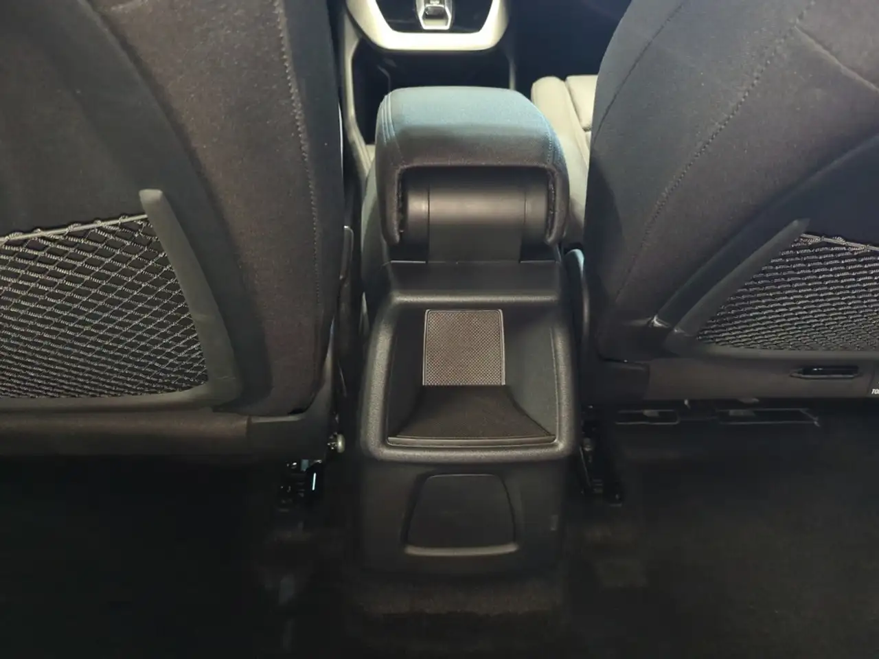 Audi Q4 e-tron 45 AHK+360° Cam+ACC+Navi+Dynamik-Paket — Vehicle gallery 20