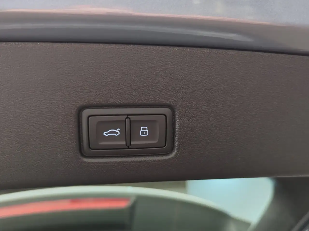 Audi Q4 e-tron 45 AHK+360° Cam+ACC+Navi+Dynamik-Paket — Vehicle gallery 19
