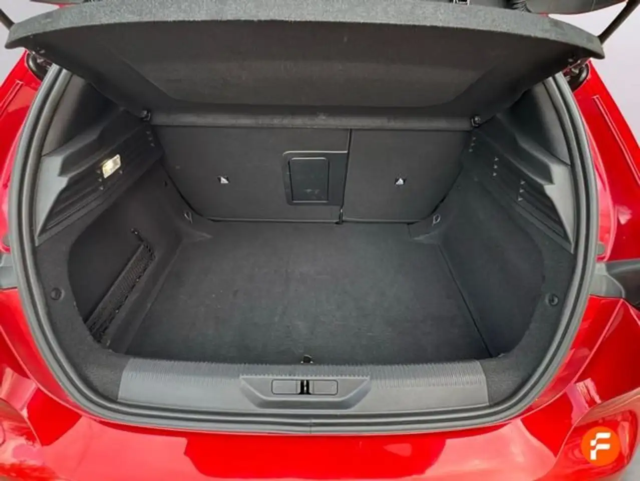 Peugeot 308 1.2 PureTech S&S Allure 130 — معرض صور السيارة 31