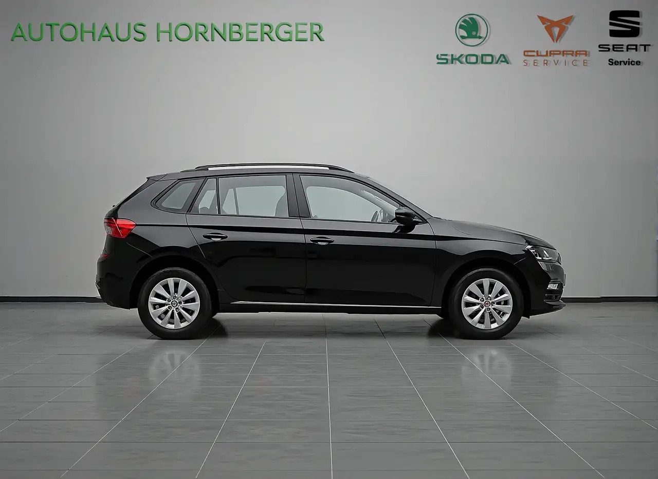 Skoda Kamiq Ambition 1.0TSI 110PS Sitzheizung LED PDC Begrenzer 16"Alufelgen Spurhalteassist Berganfahrassistent CarPlay Reserverad — معرض صور السيارة 6