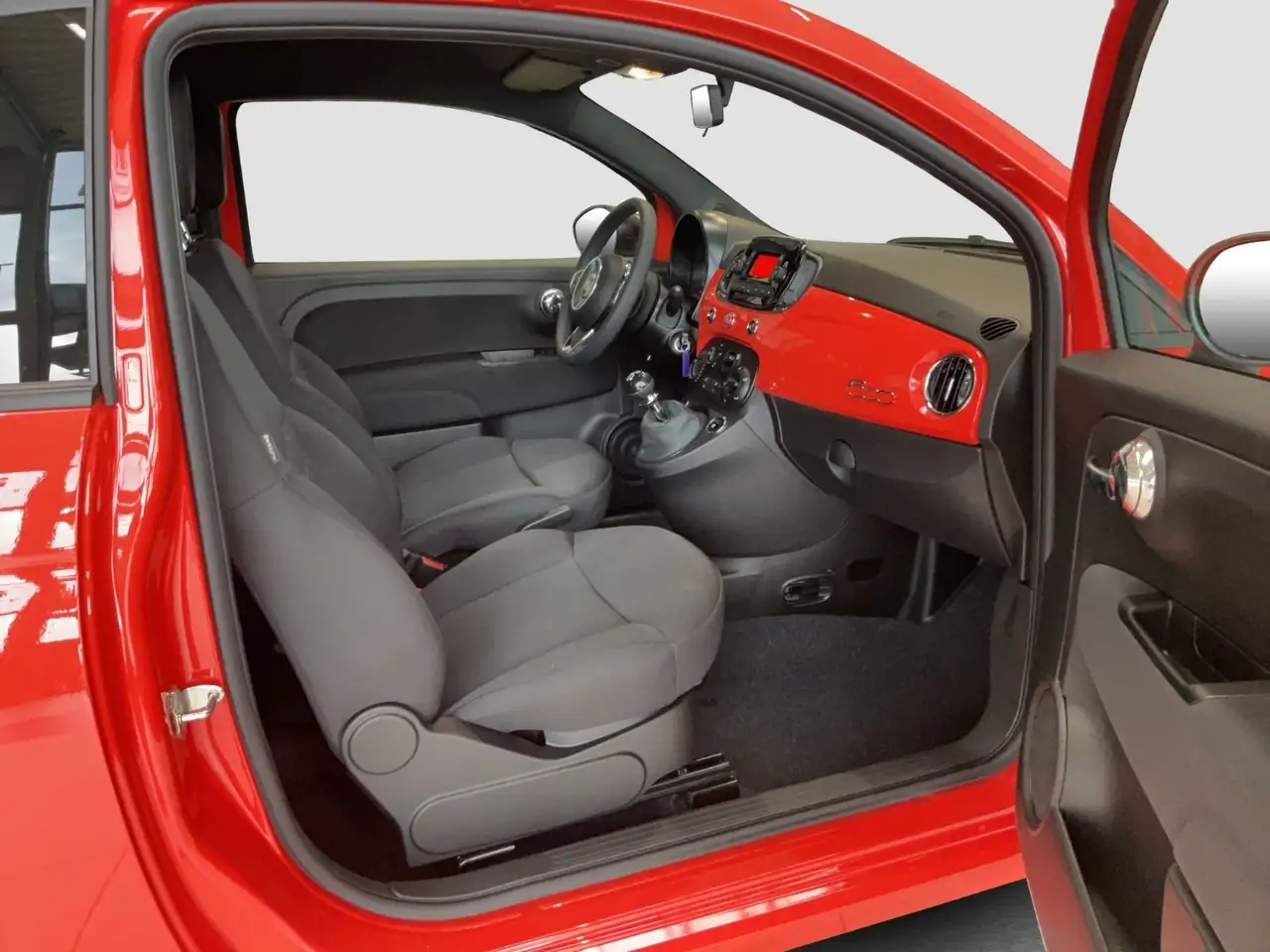 Fiat 500 1.0 Hybrid — Vehicle gallery 12