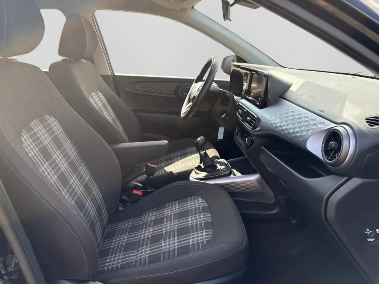 Hyundai i10 1.2 Prime SHZ|KAM|SHZ|Facelift|KLIMA|NAVI — Galería del vehículo 16