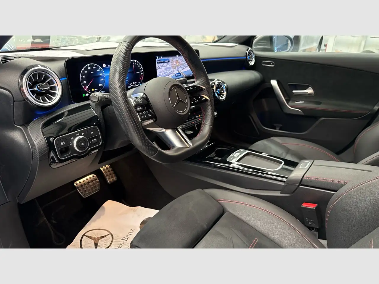 Mercedes-Benz A 250 e con tecnología híbrida EQ — Vehicle gallery 6