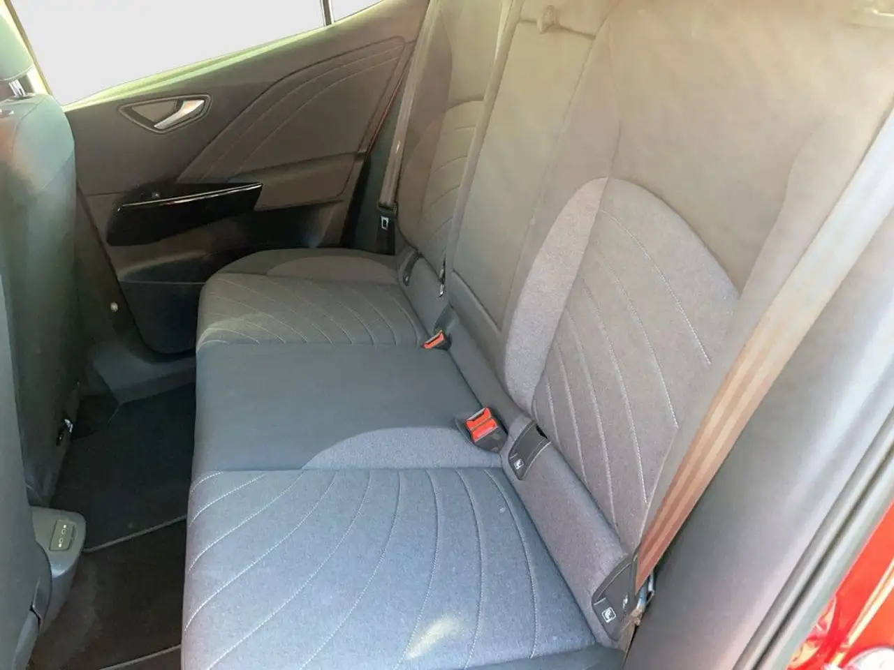 Volkswagen ID.3 Pro Navi LED ACC — Vehicle gallery 11