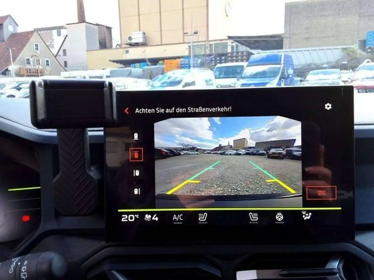 Dacia Duster JOURNEY TCE 130/360KAMERA/NAVI/CARPLAY — معرض صور السيارة 14