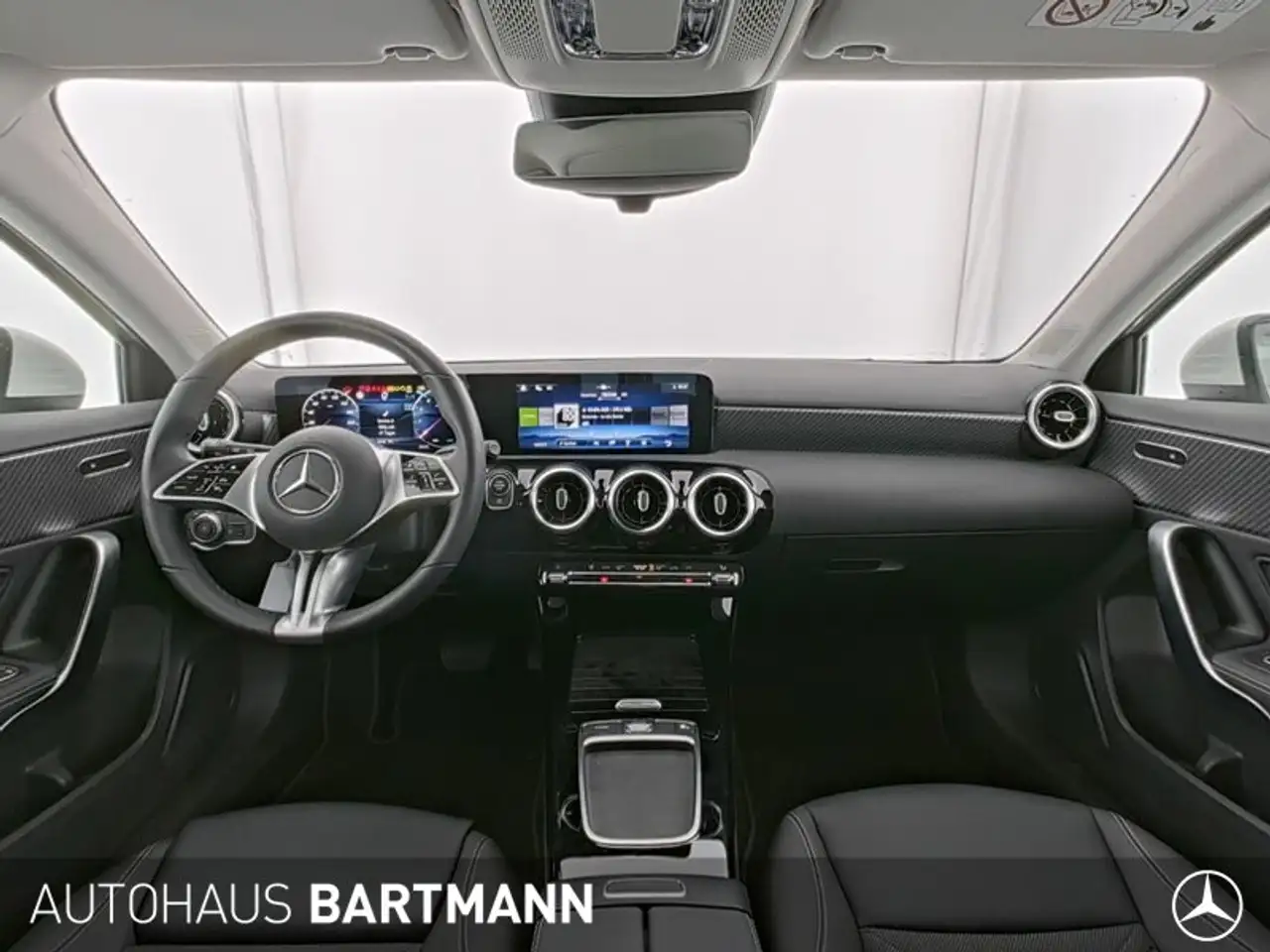 Mercedes-Benz A 180 A 180 PROGRESSIVE+MBUX+ KAMERA+SPUR+JungerStern+ — معرض صور السيارة 5