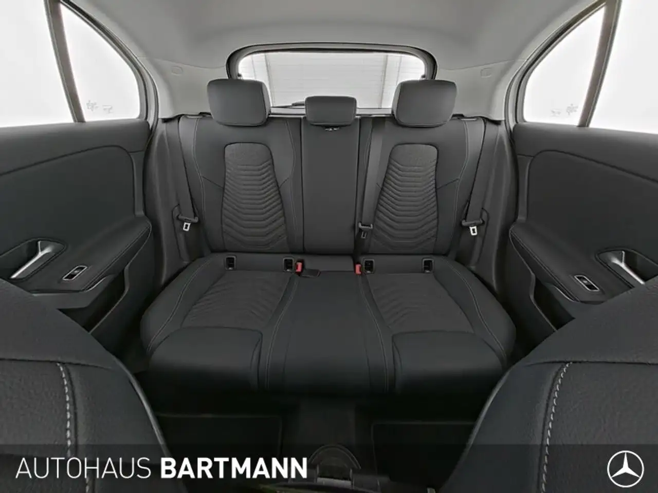 Mercedes-Benz A 180 A 180 PROGRESSIVE+MBUX+ KAMERA+SPUR+JungerStern+ — معرض صور السيارة 10