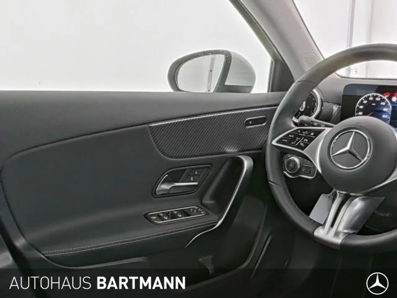 Mercedes-Benz A 180 A 180 PROGRESSIVE+MBUX+ KAMERA+SPUR+JungerStern+ — معرض صور السيارة 9