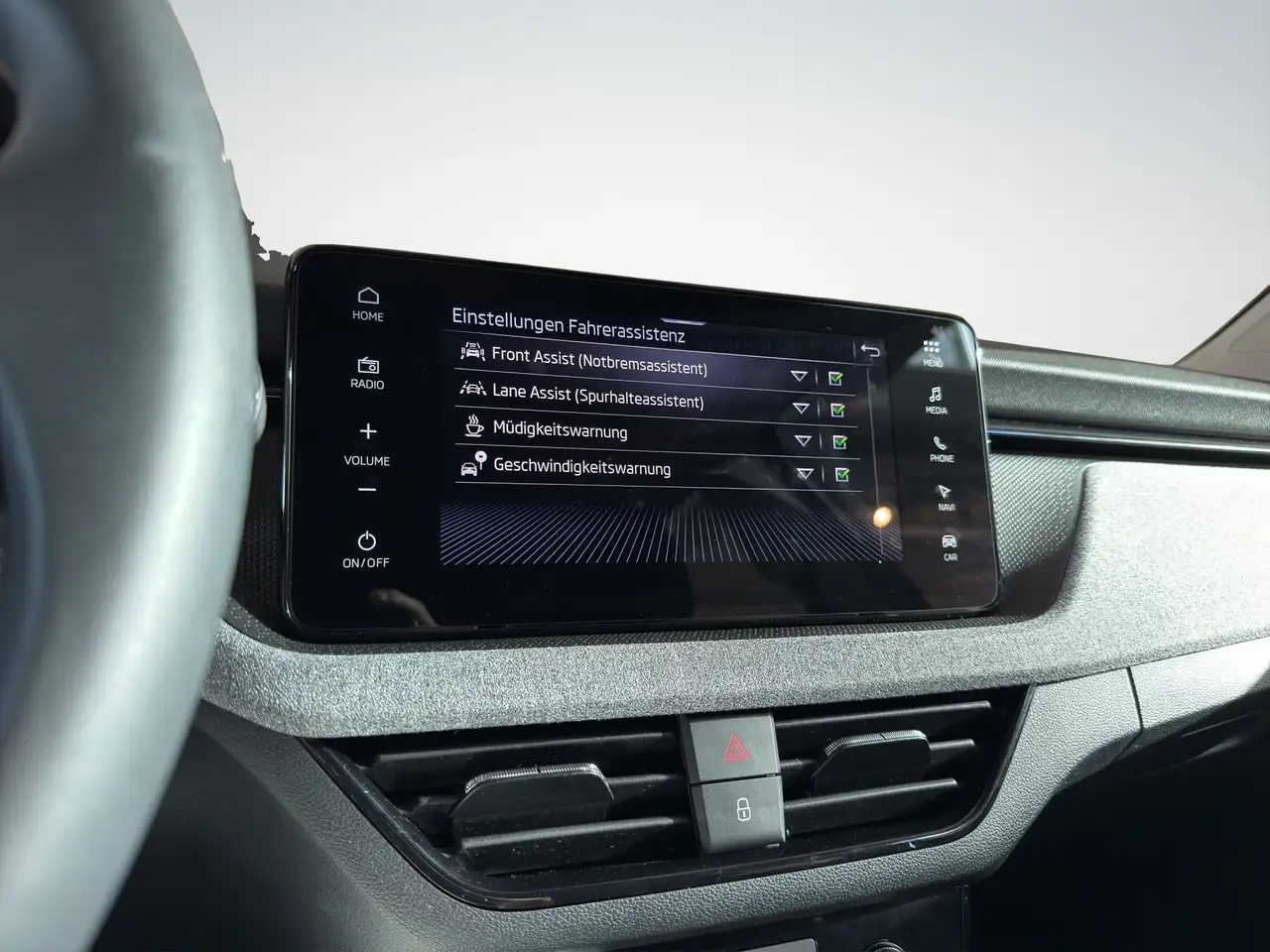 Skoda Kamiq TSI Selection LED|R-Kam.|SHZ|Virtual|Navi — Galerie du véhicule 21