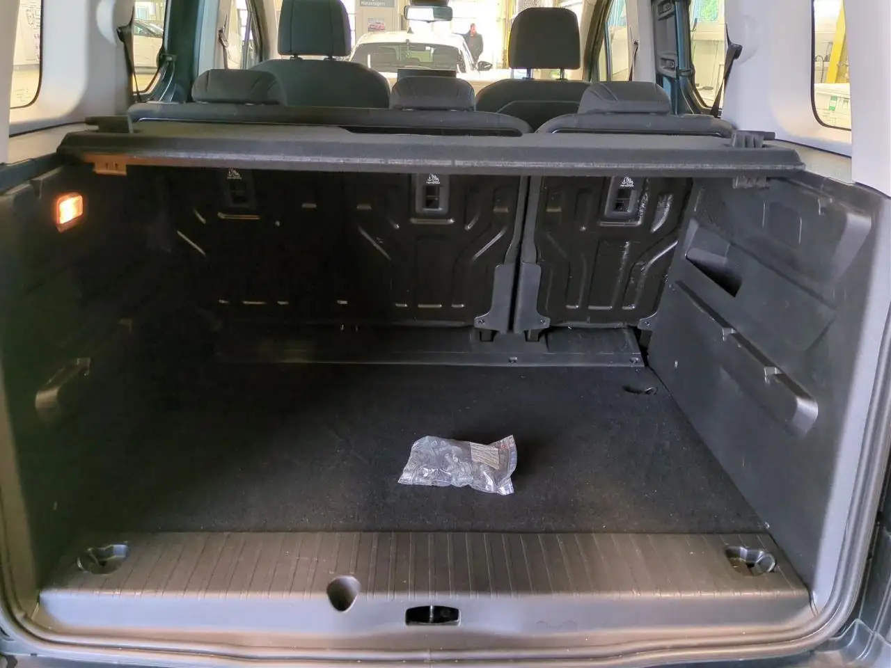 Citroen Berlingo Berlingo M PureTech 110 PLUS — معرض صور السيارة 13
