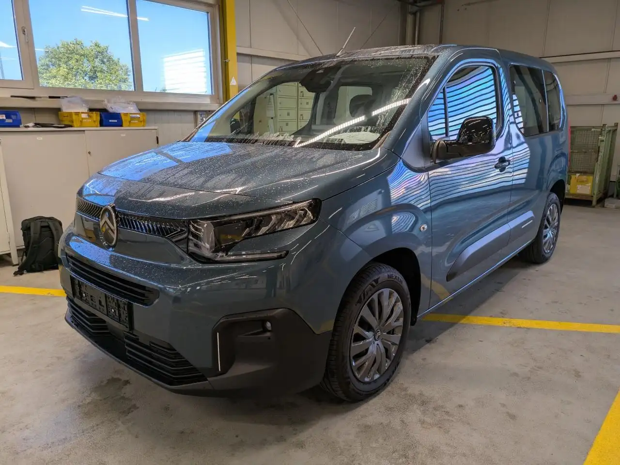 Citroen Berlingo Berlingo M PureTech 110 PLUS — معرض صور السيارة 2