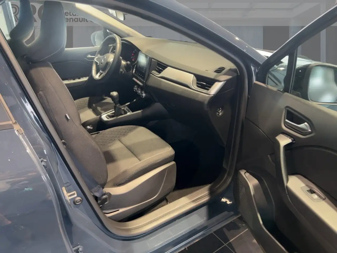 Renault Captur EQUILIBRE TCe 90 Apple CarPlay SHZ KLIMA BT — Vehicle gallery 8