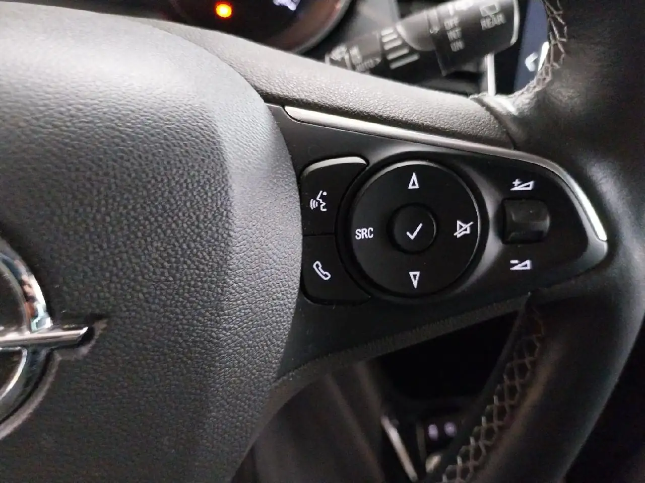 Opel Crossland Elegance LED Winter-Paket KAM Carplay — معرض صور السيارة 11