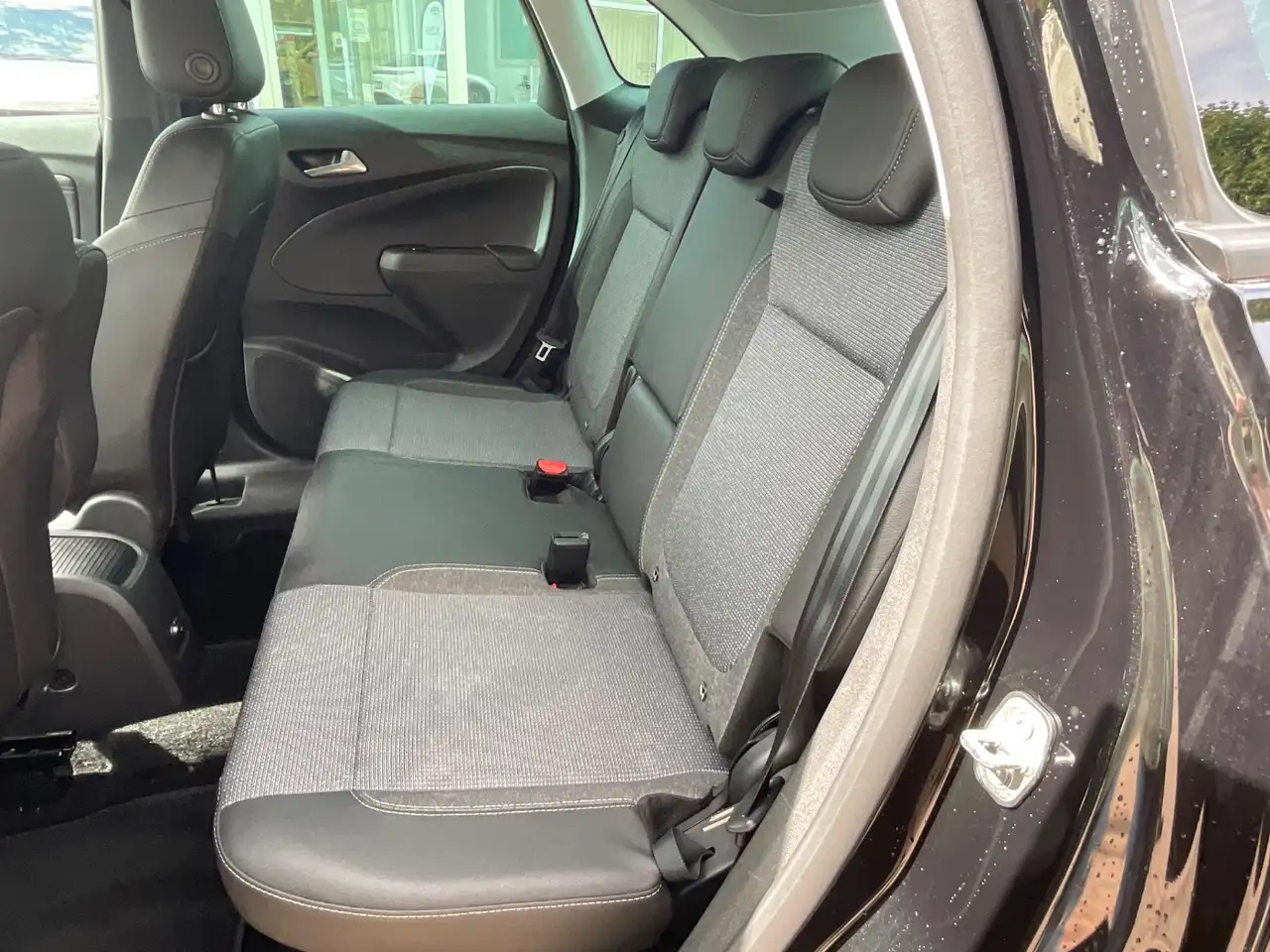 Opel Crossland 1.2 Elegance LED+Navi+SHZ+2xKlima+Kam. — Vehicle gallery 12