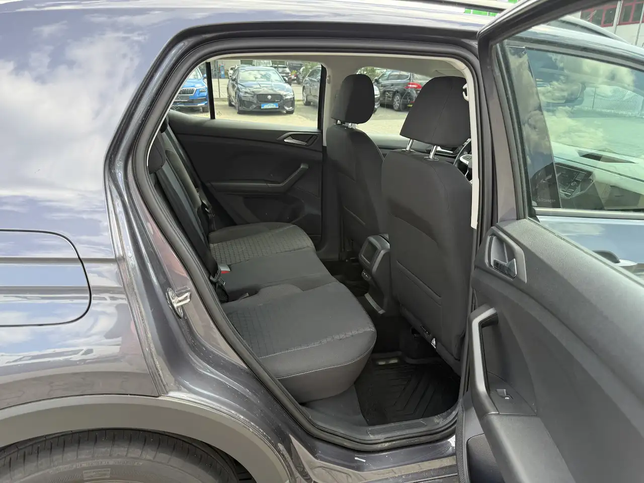 Volkswagen T-Cross Life 1,0 TSI SHA Temp AHK Alu16 E6 — Galerie du véhicule 13