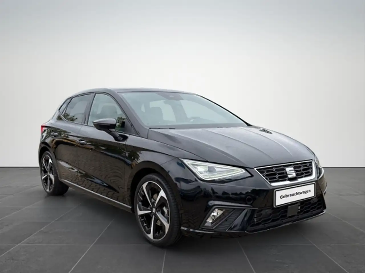 SEAT Ibiza 1.0 TSI DSG FR OPF LED Navi — Vehicle gallery 9