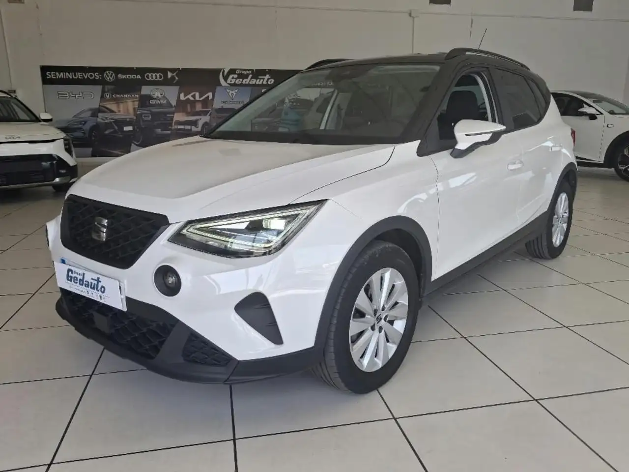 SEAT Arona 1.0 TSI S&S Style XM 115 — Galería del vehículo 2