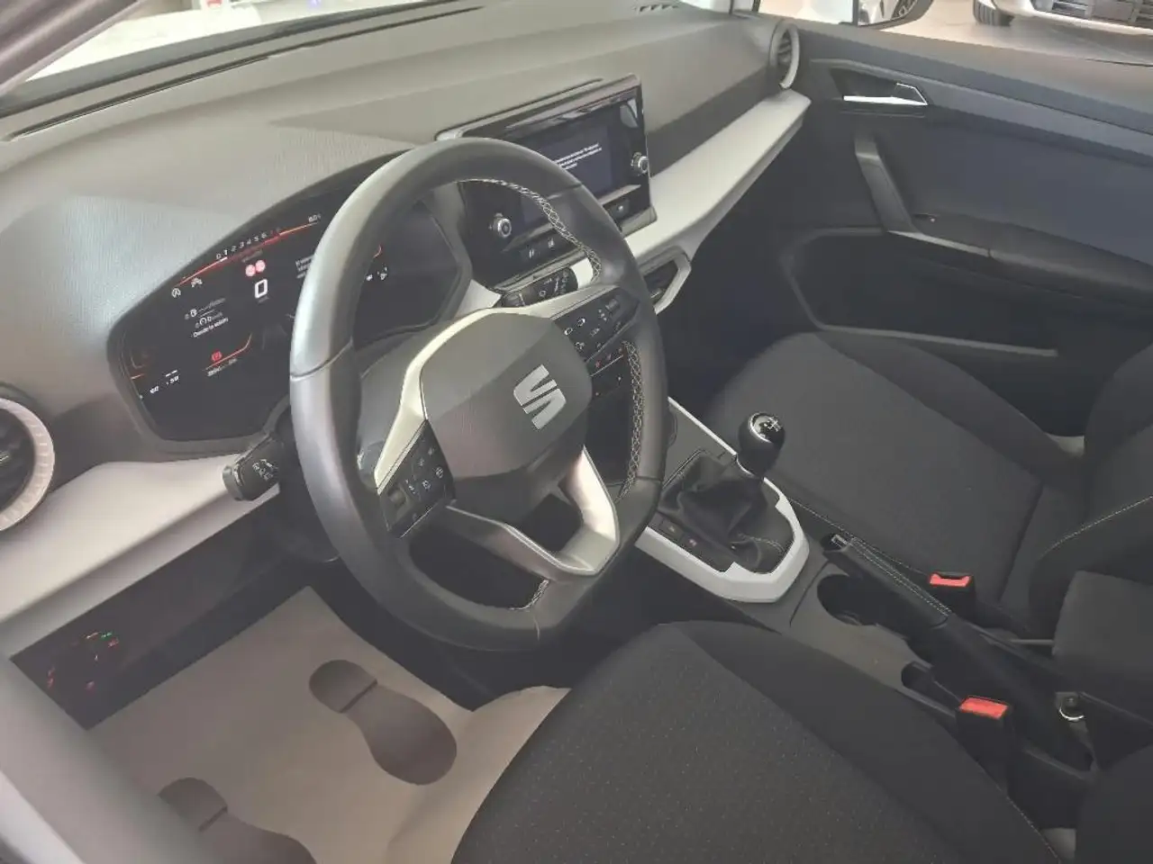 SEAT Arona 1.0 TSI S&S Style XM 115 — Galería del vehículo 7