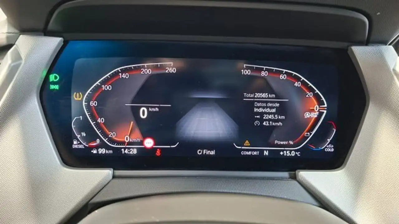 BMW 118 118d — معرض صور السيارة 13