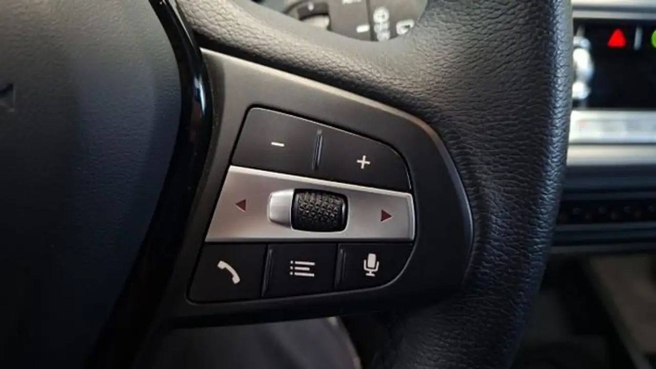 BMW 118 118d — معرض صور السيارة 19