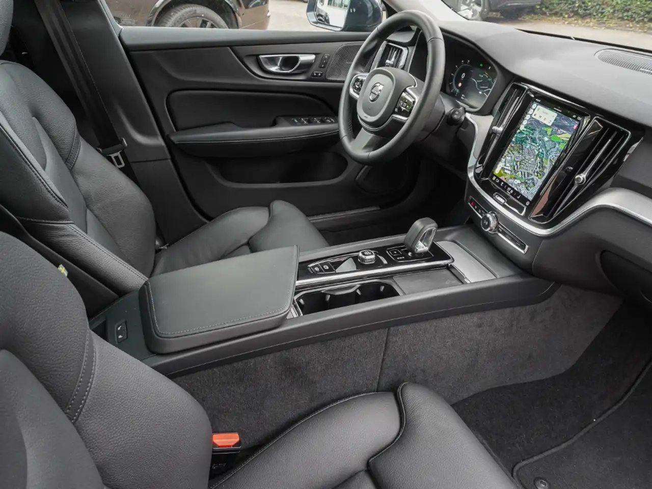 Volvo V60 Cross Country Cross Country Plus AWD StandHZG El. Panodach Digit — معرض صور السيارة 8