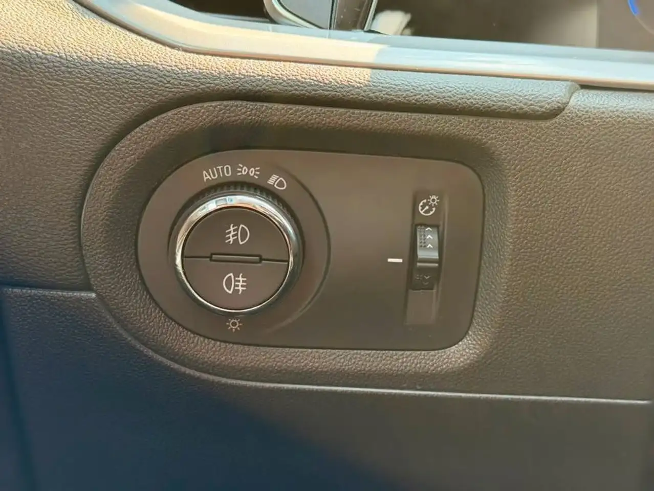 Opel Grandland X GRANDLAND GS 1.2 TUR 48V HYBRID *ALCANTARA* — Galería del vehículo 20
