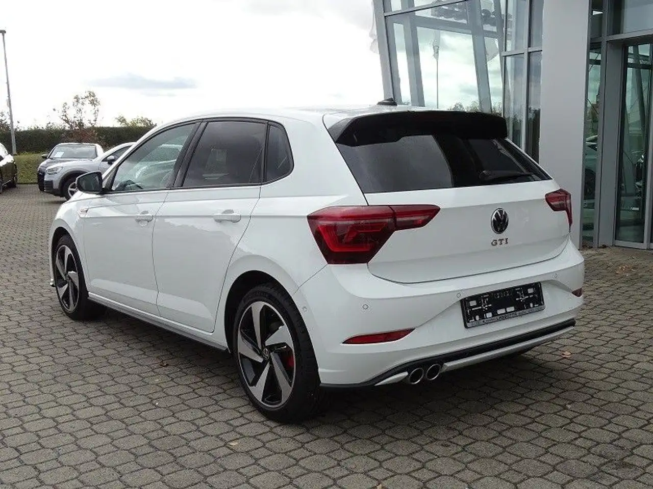 Volkswagen Polo 2.0 TSI GTI DSG - IQ.DRIVE / Matrix — Vehicle gallery 6