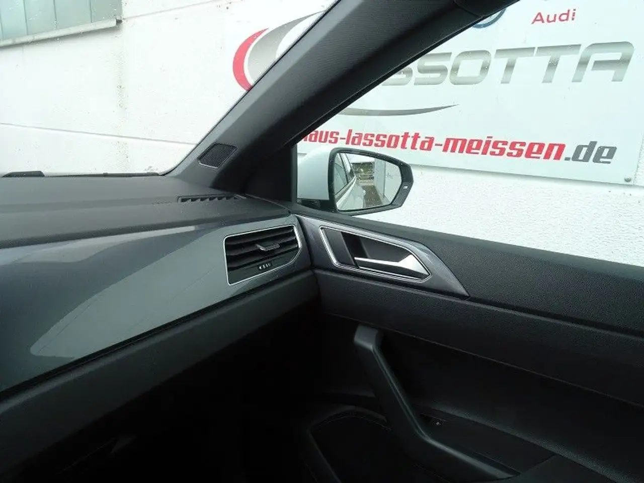 Volkswagen Polo 2.0 TSI GTI DSG - IQ.DRIVE / Matrix — Vehicle gallery 11