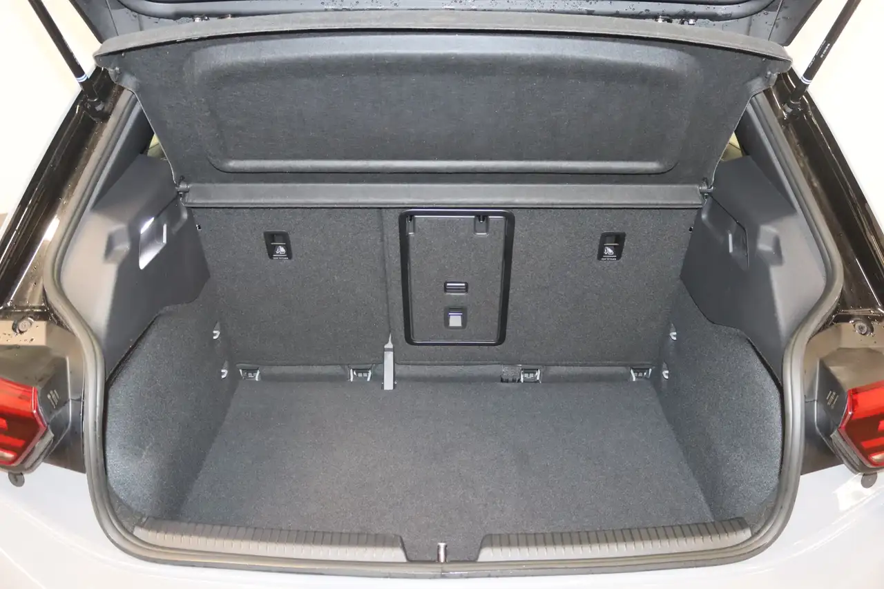 Volkswagen ID.3 Pro 150 kW 62 kw h-CCS-NAV-LED-SHZ-PDC-SPUR — معرض صور السيارة 7