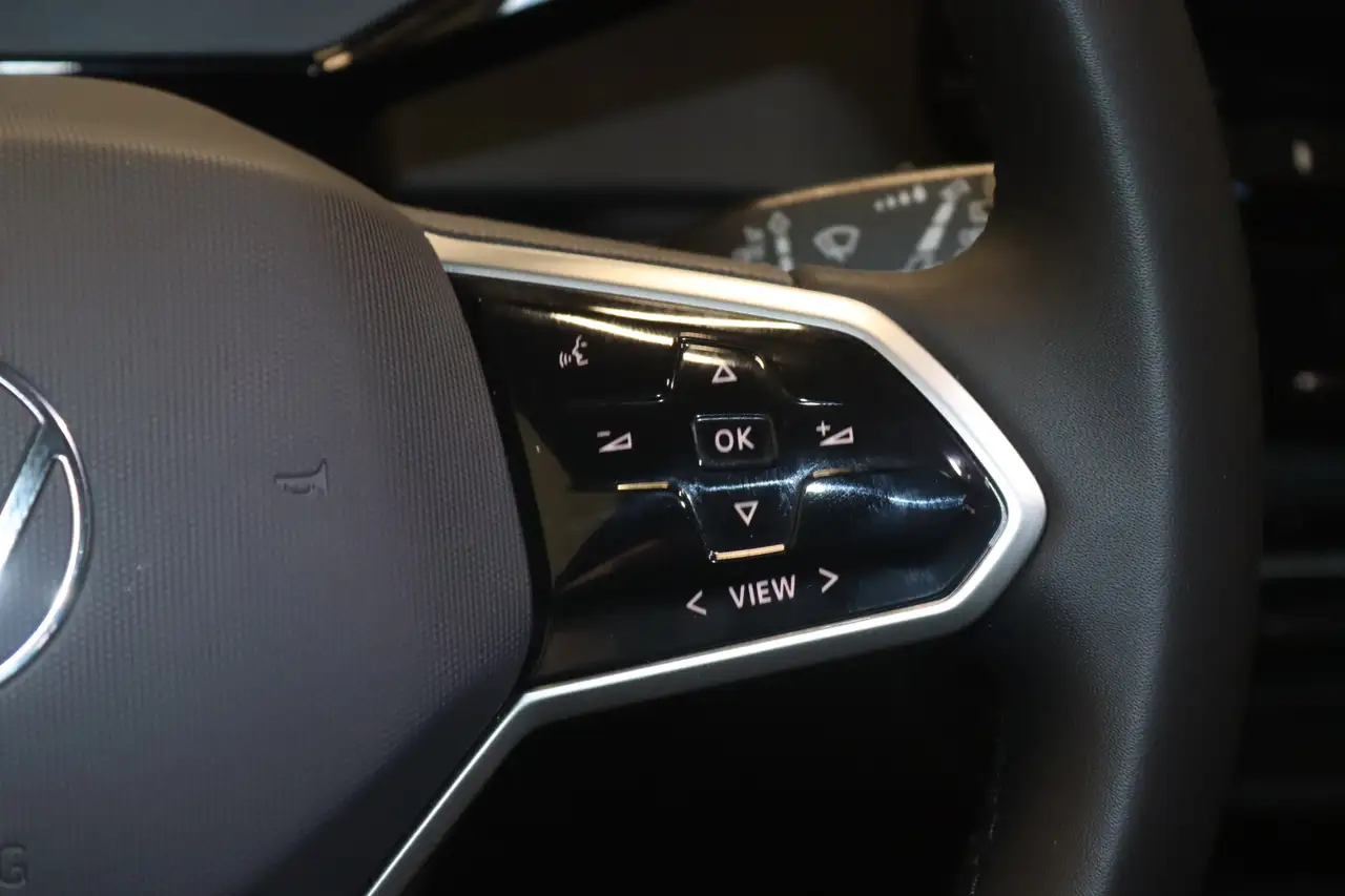 Volkswagen ID.3 Pro 150 kW 62 kw h-CCS-NAV-LED-SHZ-PDC-SPUR — معرض صور السيارة 16