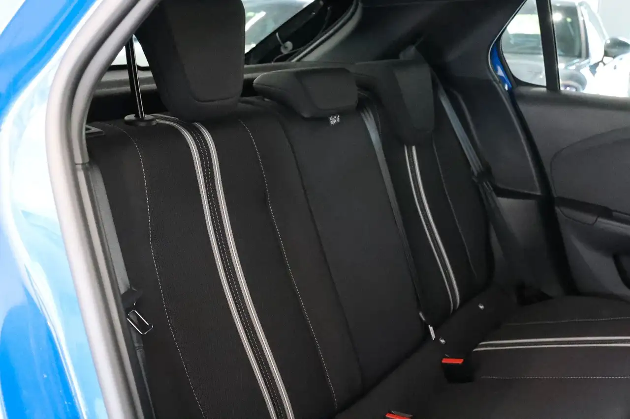 Opel Corsa F GS Kamera/PDC/Lenkhzg. — معرض صور السيارة 26