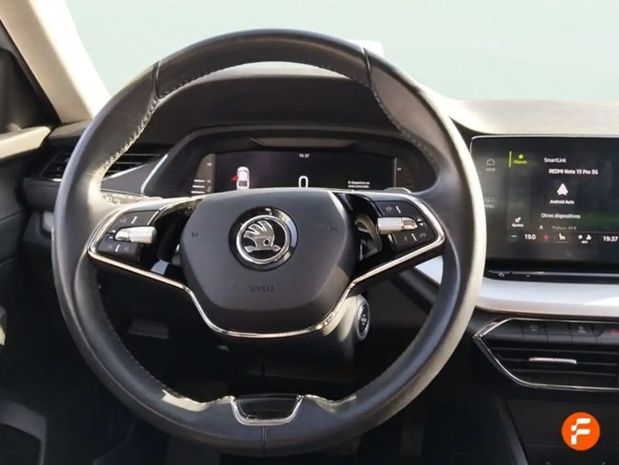 Skoda Octavia 1.0 TSI 81kW(110CV) DSG mHEV Selection — معرض صور السيارة 10
