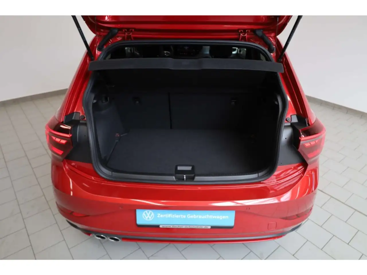 Volkswagen Polo GTI 2.0 TSI OPF DSG Matrix/NAV/ACC/RFK/SH — معرض صور السيارة 16