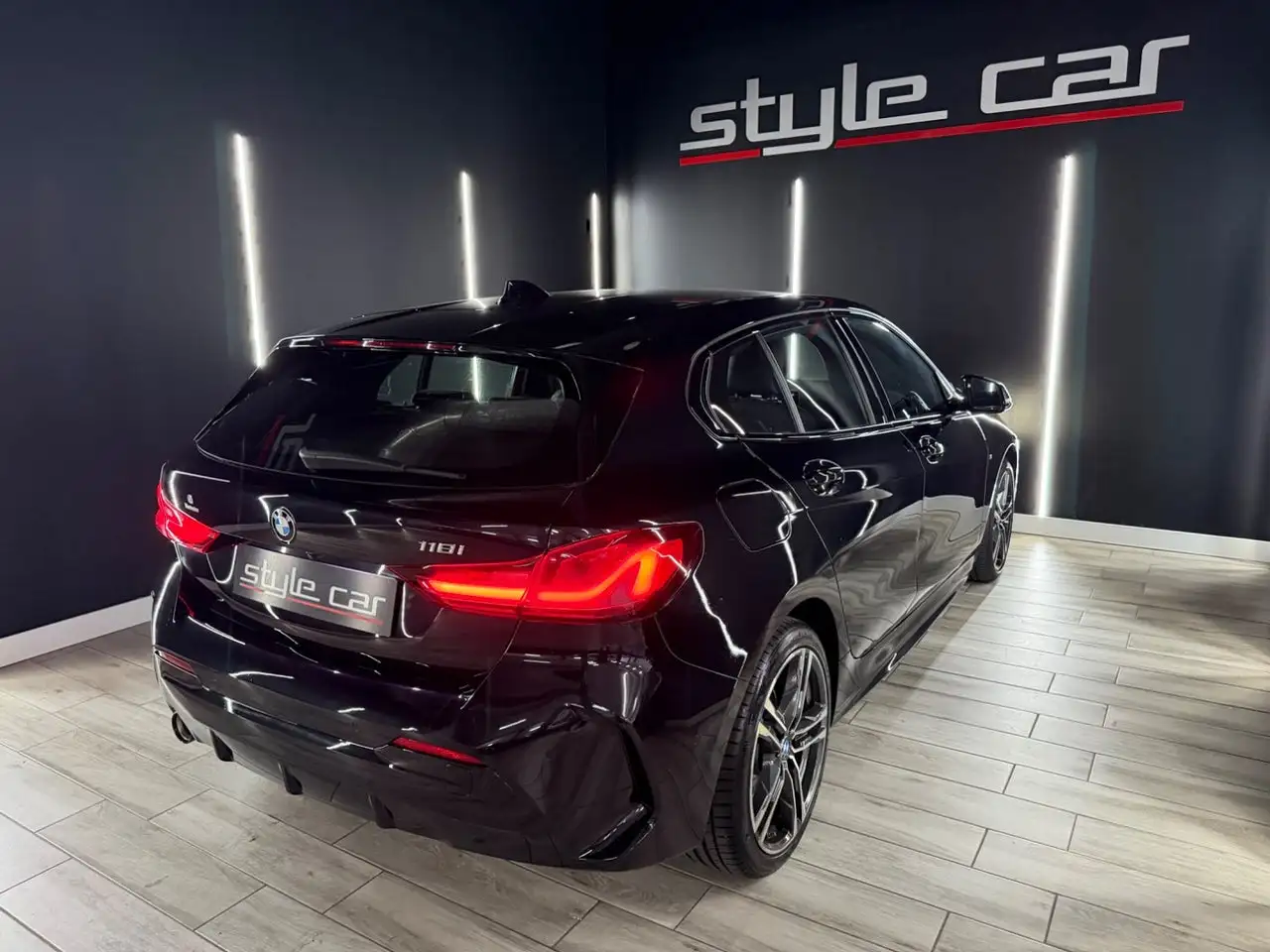 BMW 118 118iA — معرض صور السيارة 3