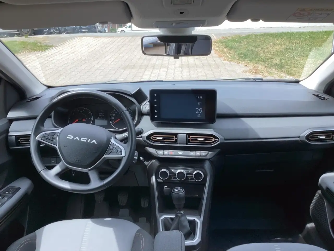 Dacia Jogger 1.0 TCe 110 Extreme — Galerie du véhicule 8