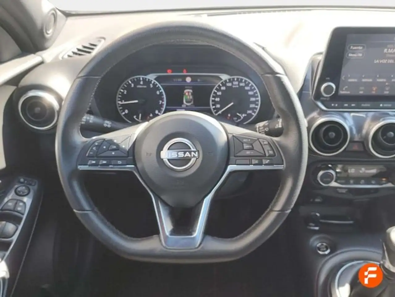 Nissan Juke DIG-T 84 kW (114 CV) 6M/T Acenta — Vehicle gallery 15