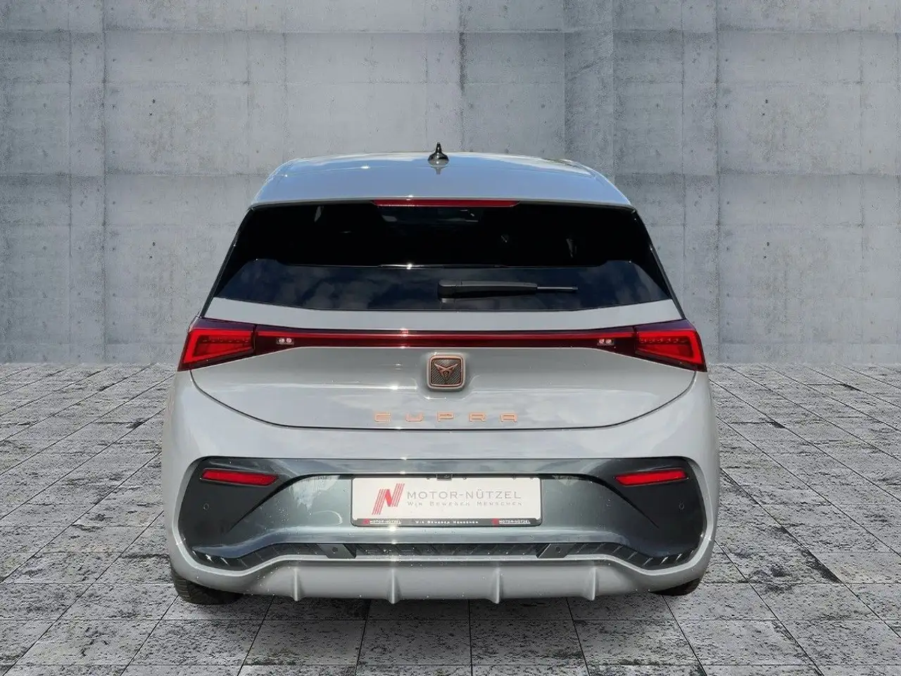 CUPRA Born EDITION DYNAMIC LED+NAVI+RFK+ACC+SHZ+19"LM — Vehicle gallery 5